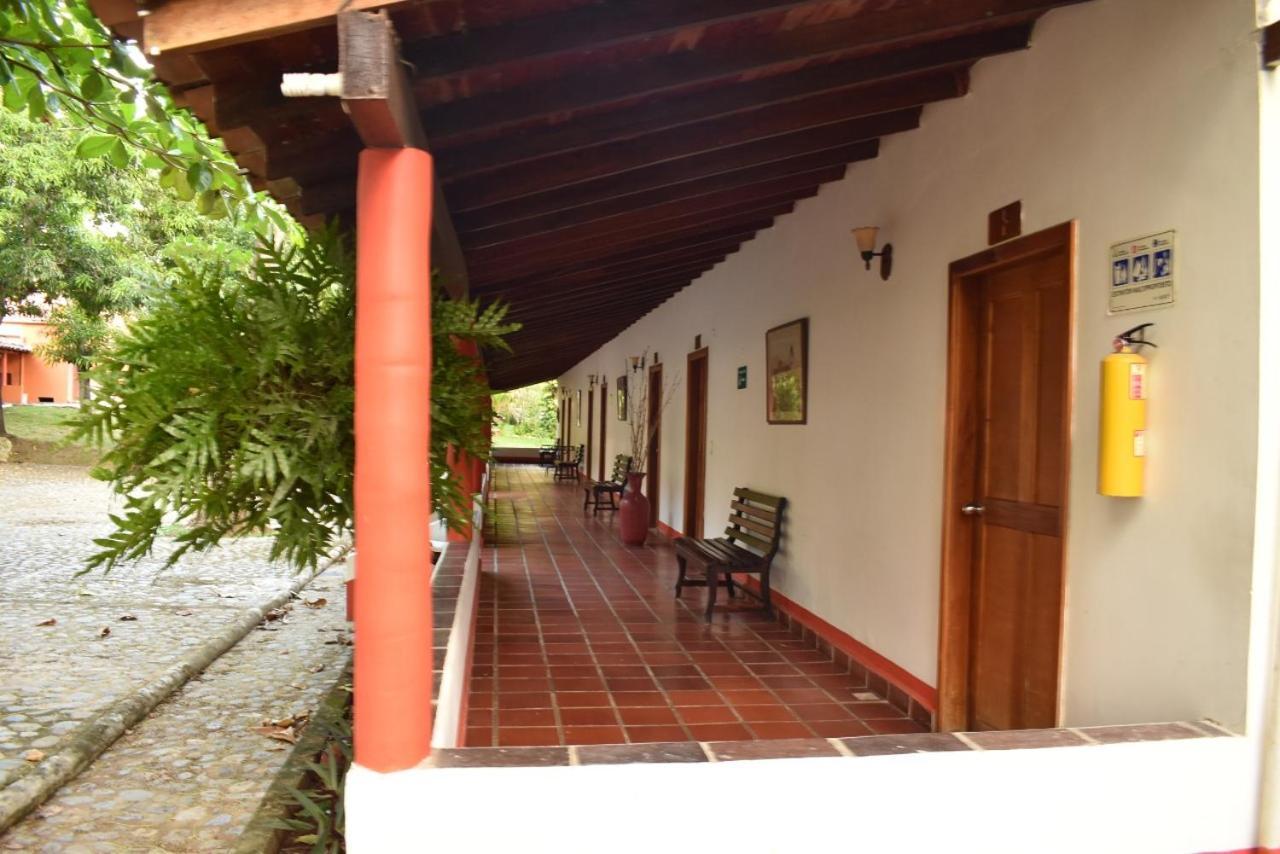 Hotel Hosteria Real Santa Fe de Antioquia Exterior foto
