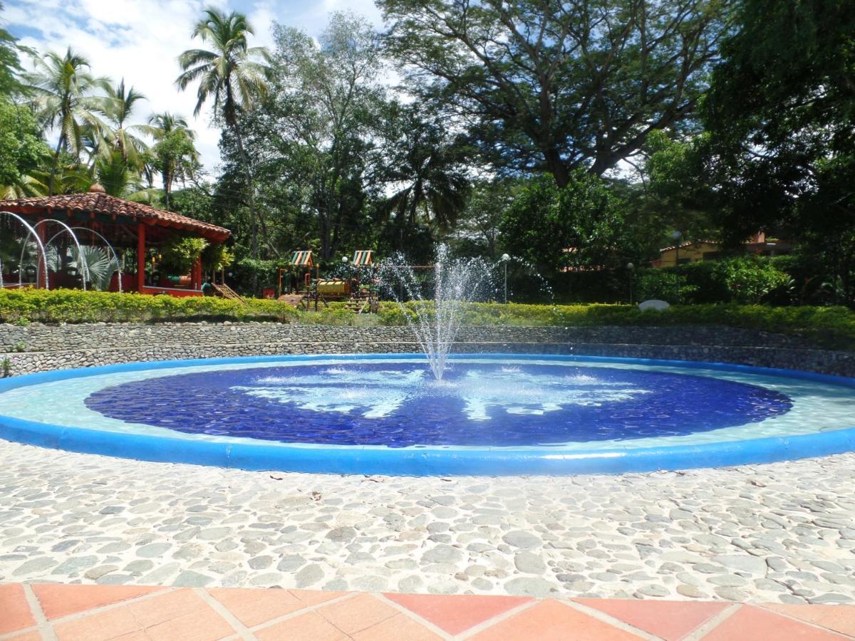 Hotel Hosteria Real Santa Fe de Antioquia Exterior foto